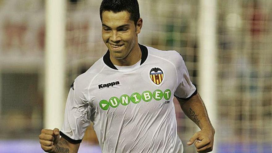 Miku debutó con el Valencia con triplete al Stabaek noruego en Mestalla.