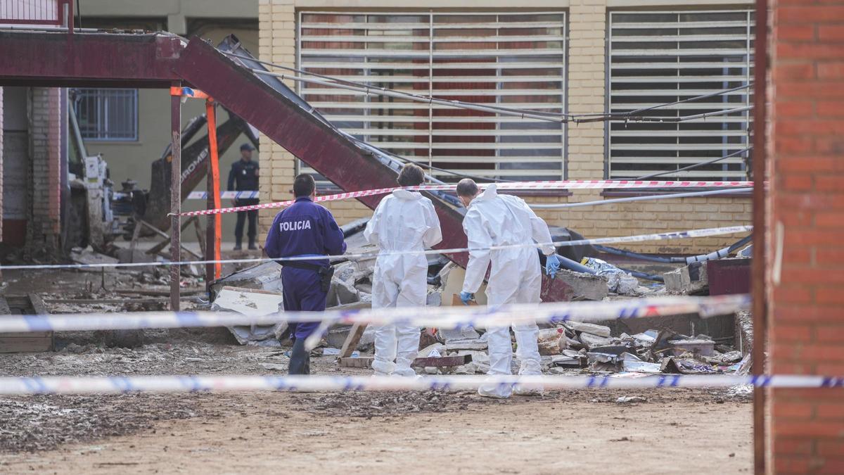 El colegio Luis Vives tras el derrumbe del porchado, a 24 de noviembre de 2024, en Massanassa, Valencia, Comunidad Valenciana (España).