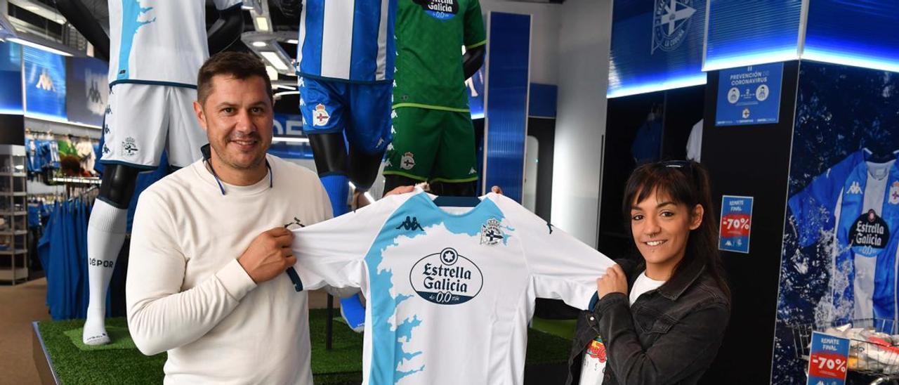 NUEVA CAMISETA DEPORTIVO DE LA CORUÑA: Una camiseta, una locura por Galicia