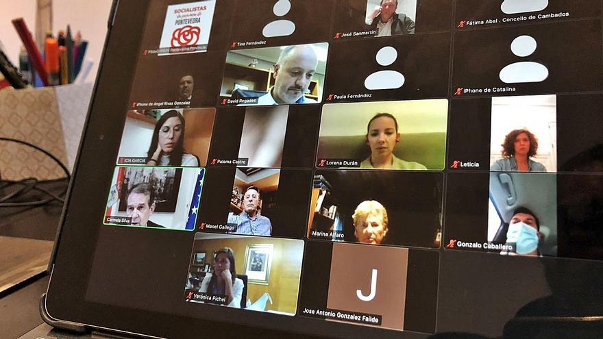 Reunión telemática de ayer de los delegados pontevedreses al congreso federal de Valencia.