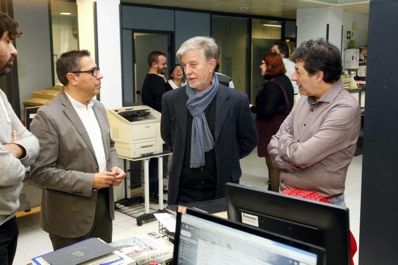 Pedro Santisteve visita la redacción de EL PERIÓDICO DE ARAGÓN
