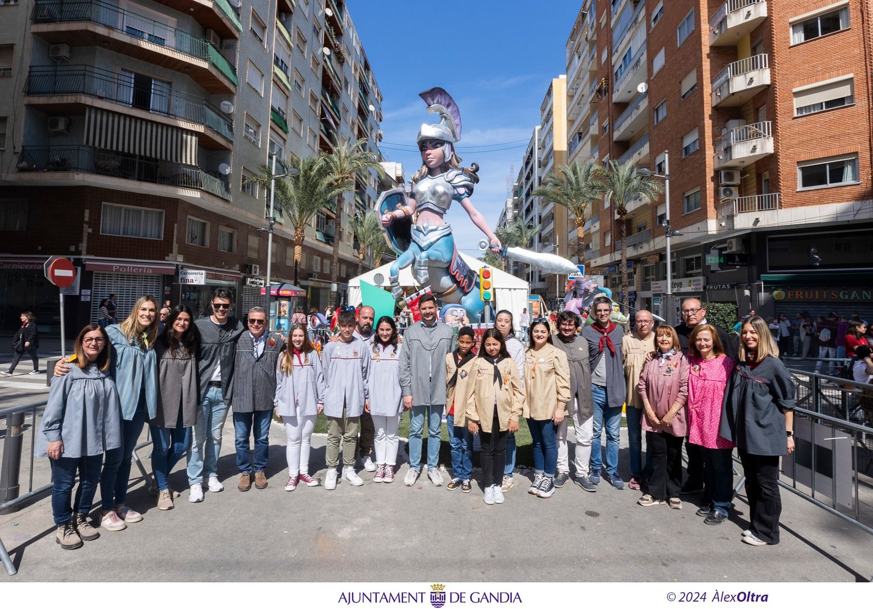 El domingo de las Fallas de Gandia, en casi ochenta imágenes