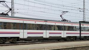 Una persona mor electrocutada a la zona de vies del tren de l’estació de Castellbisbal