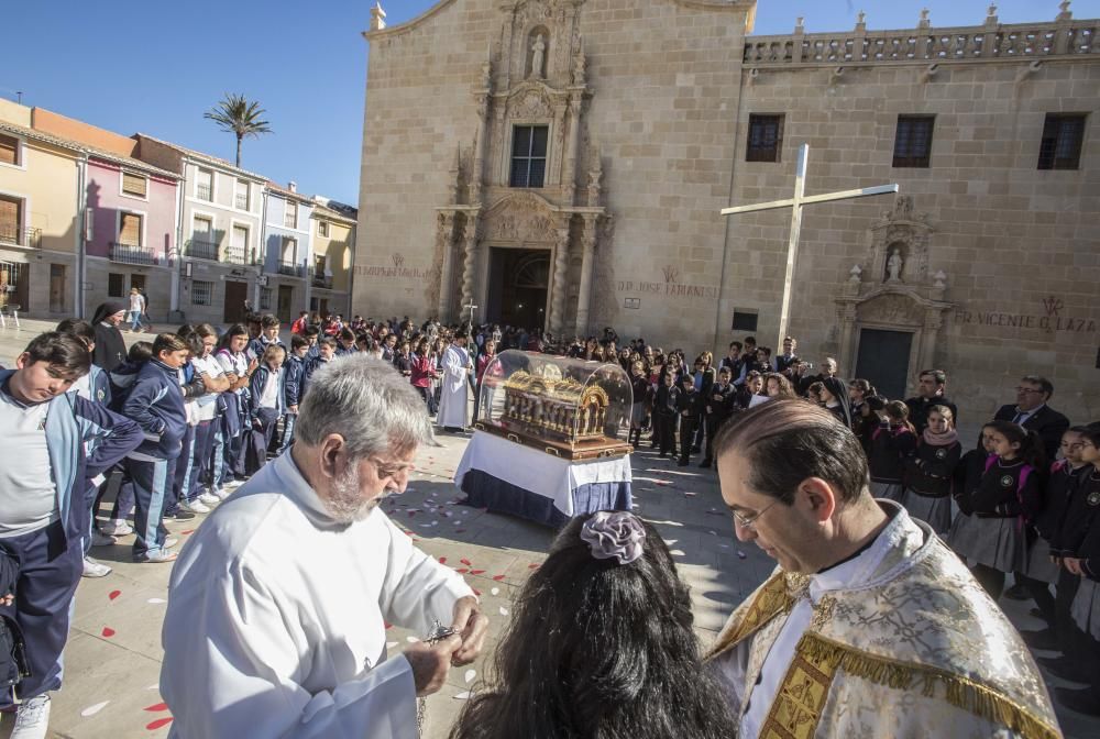 Las reliquias de Santa Teresa del Niño Jesús ya están en el monasterio de Santa Faz.