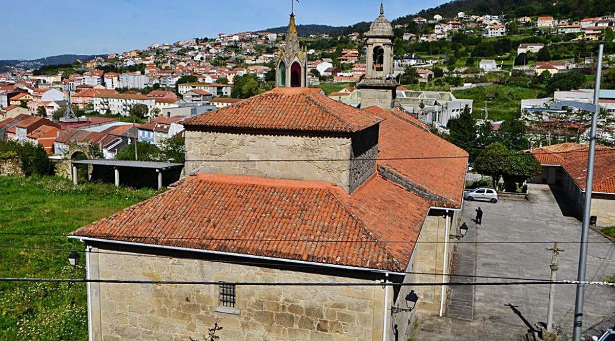 La iglesia parroquial de San Martiño de Bueu. | // G.N.