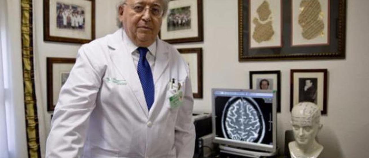 El neurólogo Óscar Fernández.