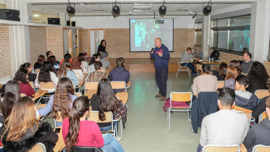 San Vicente da licencia para construir dos aulas en el IES María Blasco tras 4 años de espera