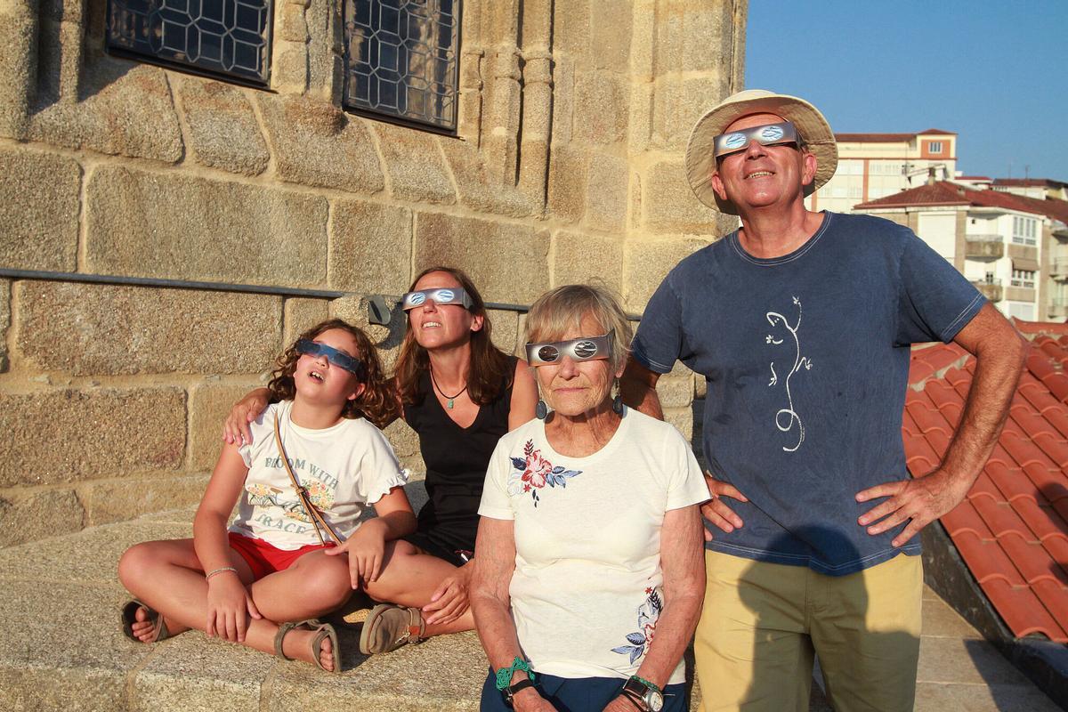 El eclipse desde Ourense, en imágenes