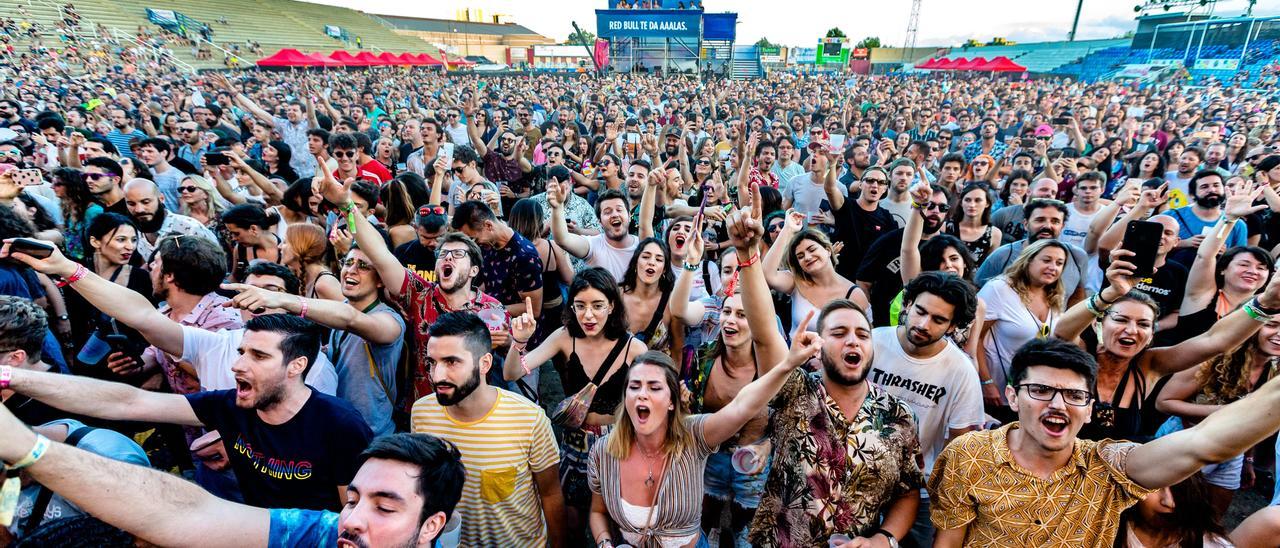 Una imagen de uno de los conciertos vespertinos del Low Festival de 2019, el último que se celebró por la pandemia de covid-19.