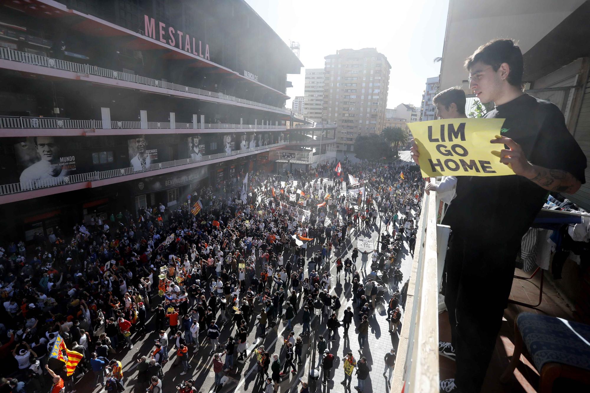 La manifestación valencianista contra Peter Lim (segunda parte)