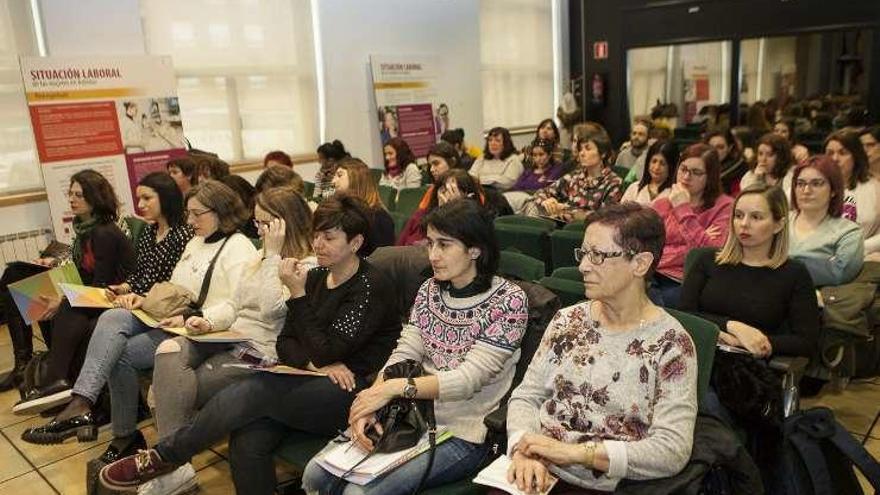 Asistentes a las jornadas de coeducación de Laviana.