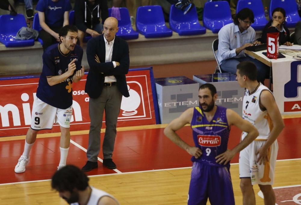 Partido del play-off de ascenso a ACB entre el Palencia y el Oviedo Baloncesto