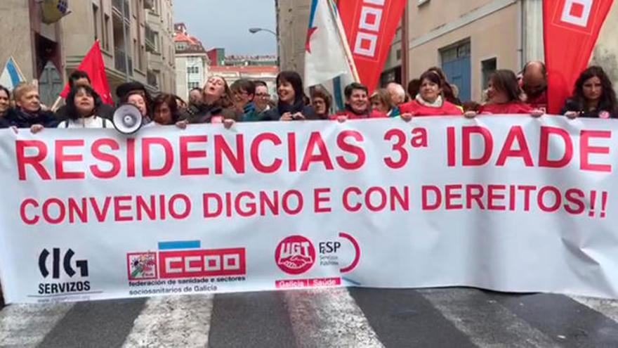 Protestas en Vilagarcía por el convenio de las residencias de la tercera edad