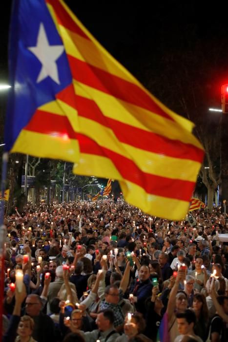 Concentración en Barcelona por la libertad de Sànchez y Cuixart