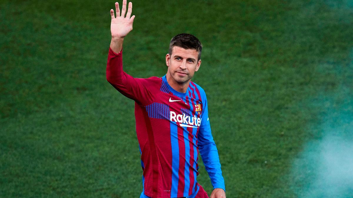 Piqué: "La marcha de Messi es un golpe anímico y futbolístico"