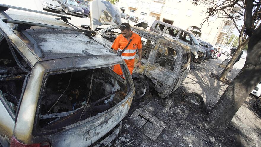 L&#039;incendi de vehicles del Parc del Migdia va ser fortuït