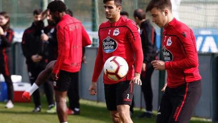 David Simón, junto a Saúl en la sesión de ayer.