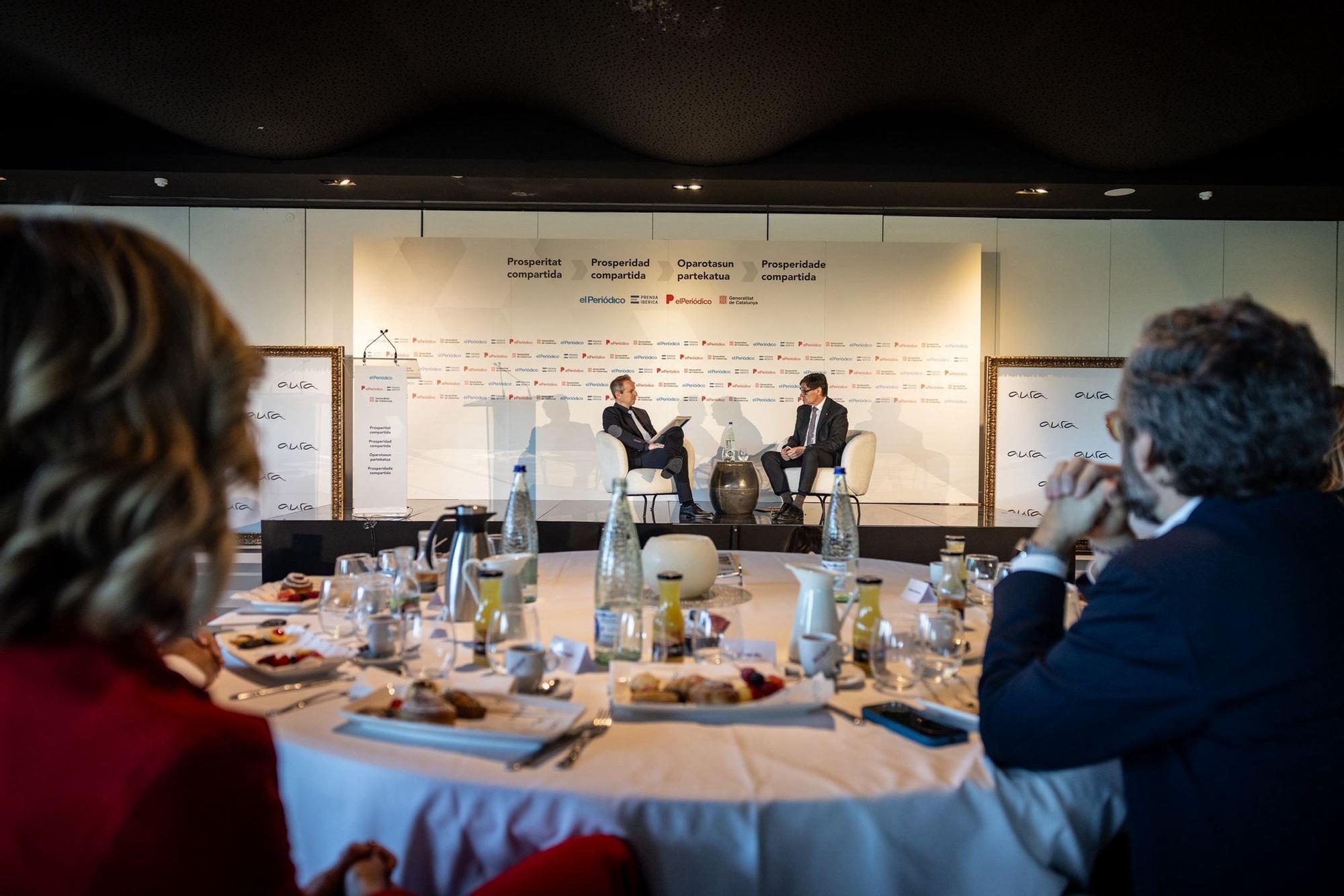 En imágenes | Desayuno informativo organizado por EL PERIÓDICO DE ARAGÓN con Salvador Illa y Pilar Alegría en Zaragoza