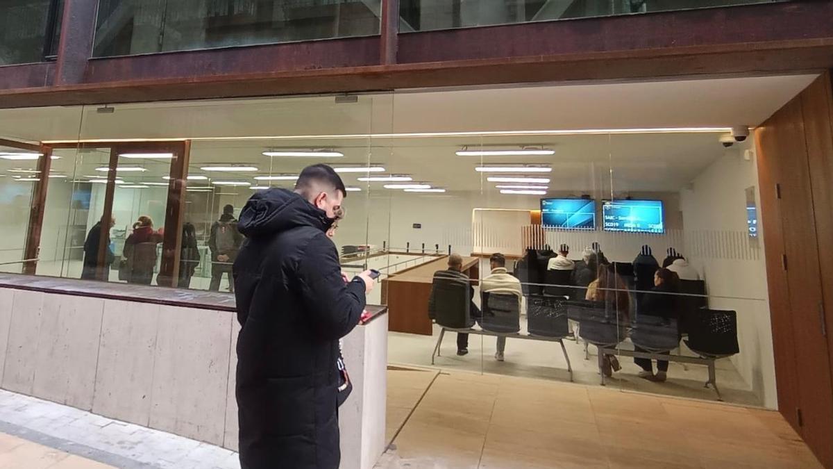 La atención ciudana se ha incrementado un 36 % en Alicante a través del 010 y los ciberkioskos