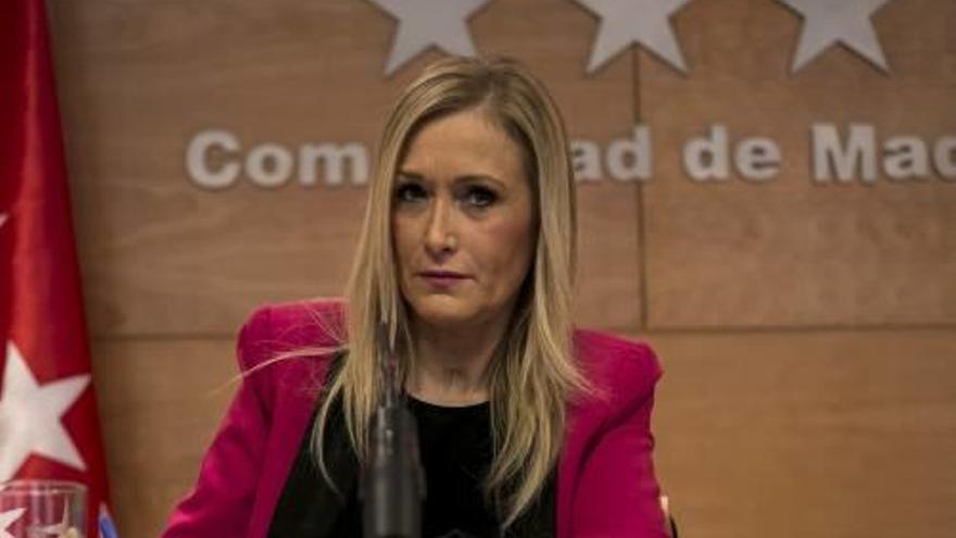 Cifuentes va descartar que estigui qüestionant Rajoy.