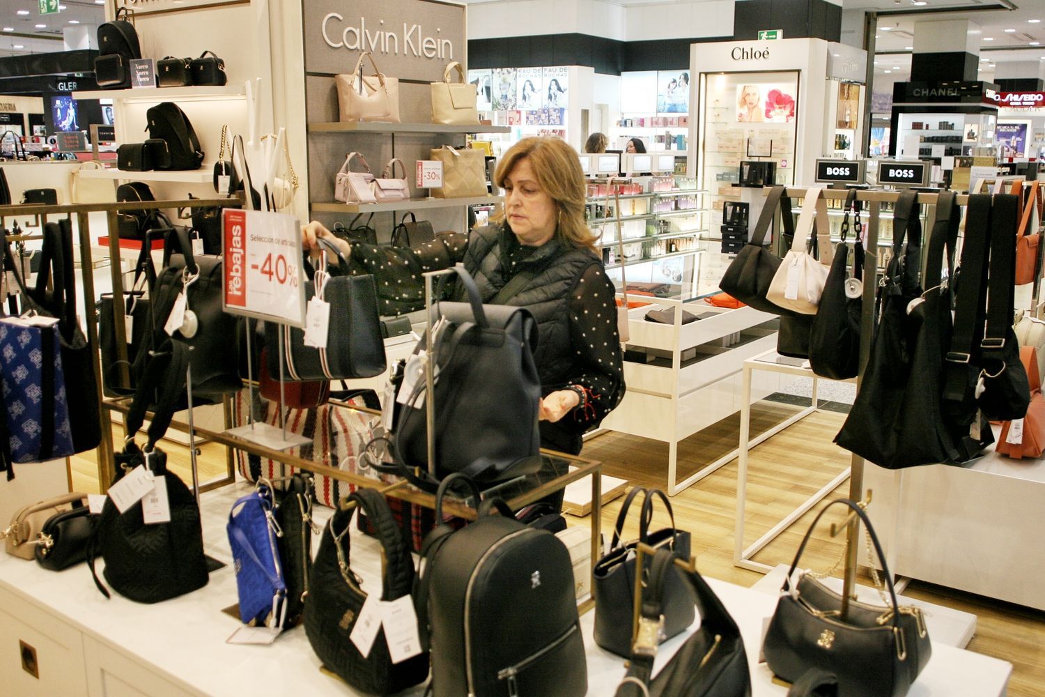 Empiezan las rebajas de invierno en Castellón