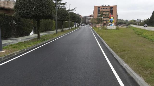 Avenida de Oviedo, en El Berrón, obra finalizada en enero de 2026.