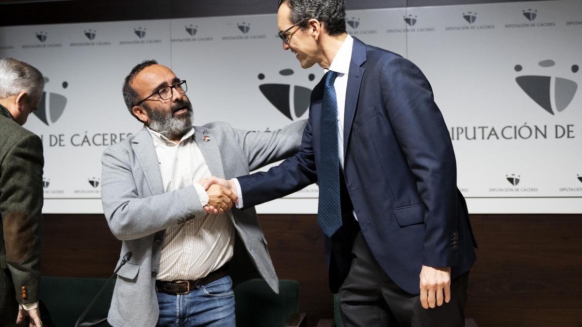 Vídeo | Así fue la firma de la compra del Palacio de Mayoralgo