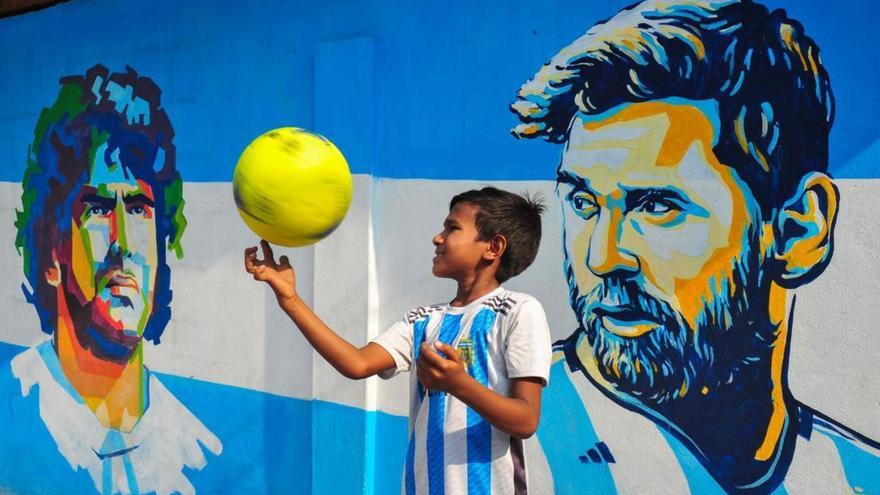 Por amor a Maradona y odio a Inglaterra: el furor en Bangladesh hacia Argentina