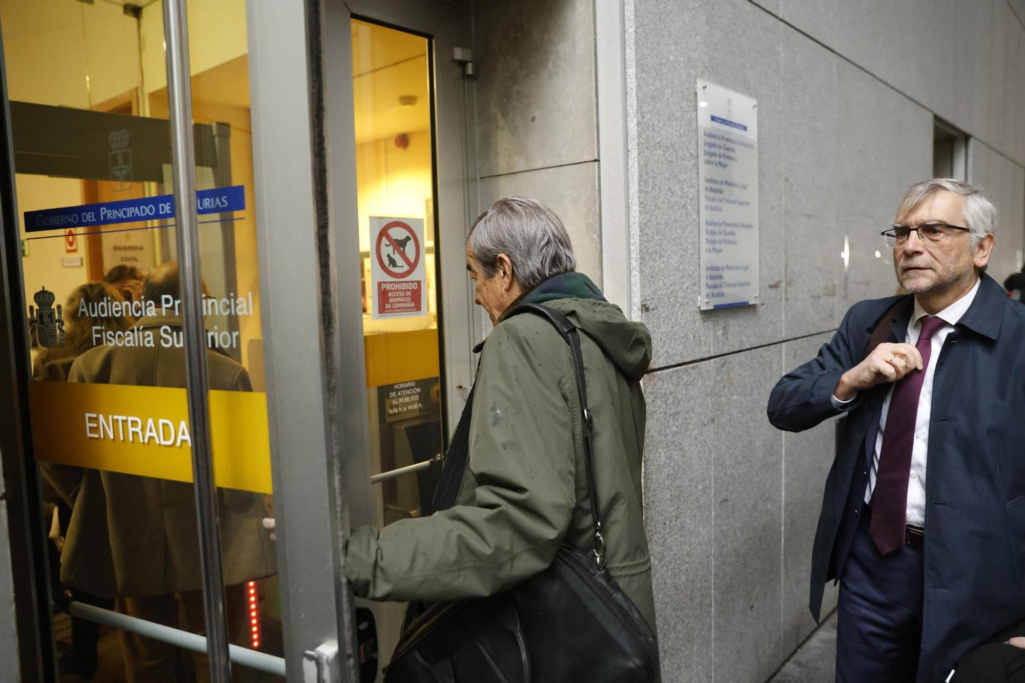 Francisco Álvarez-Cascos se sienta este martes en el banquillo por un presunto delito de apropiación indebida