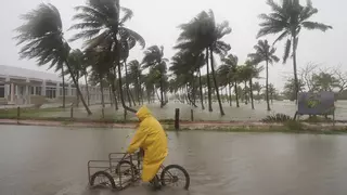 Lluvias intensas en Ciudad de México causan inundaciones y afectan al aeropuerto