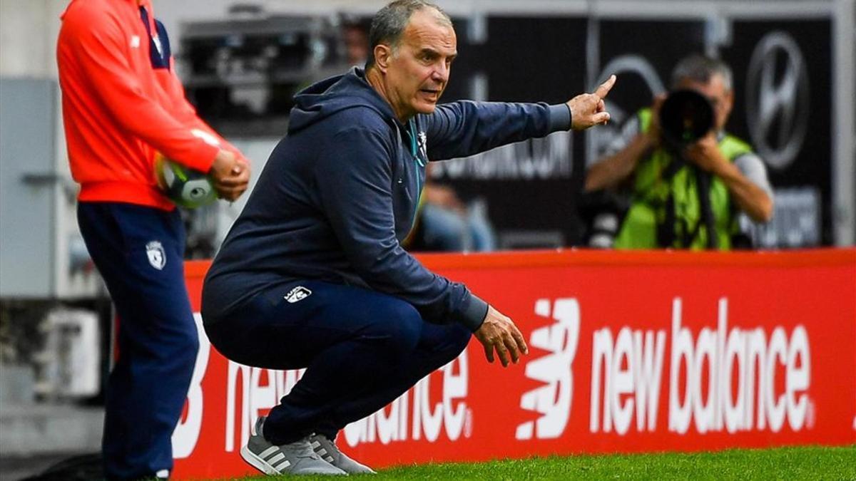 Bielsa no endereza el rumbo