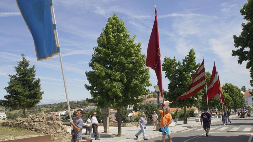 Pendones alistanos en Miranda do Douro. | Ch. S.