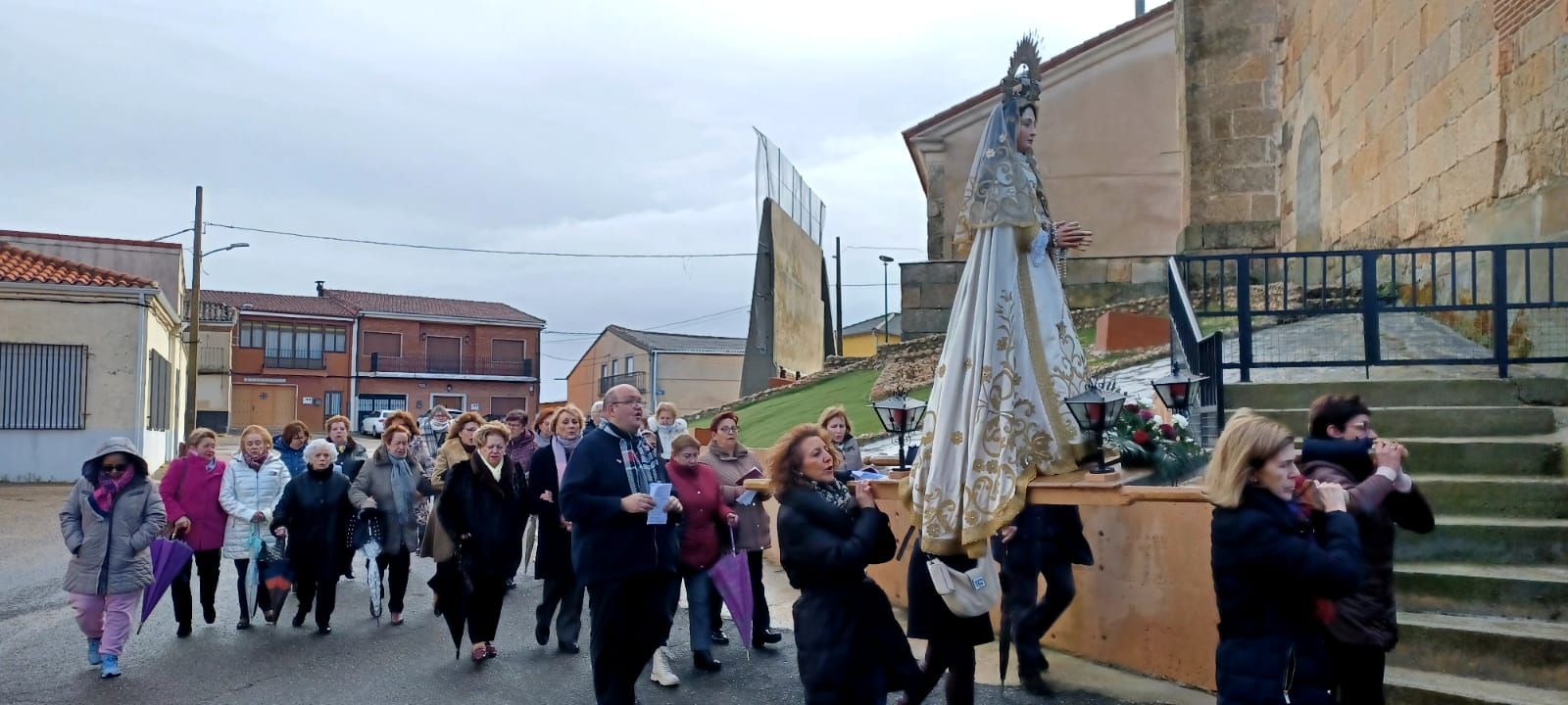 GALERÍA | Procesión del Domingo de Resurrección en pueblos de La Guareña