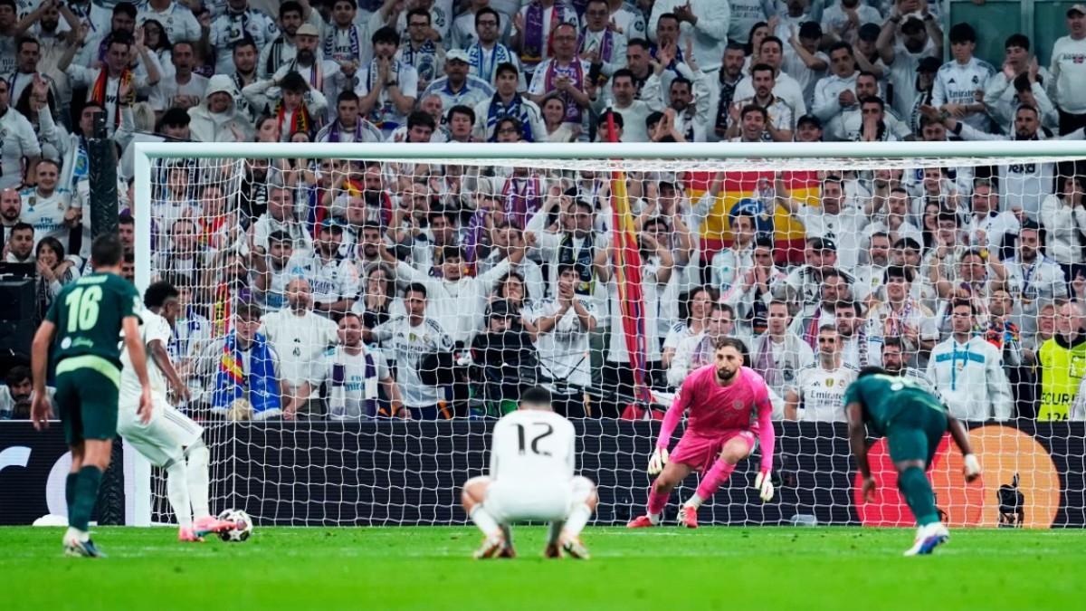 Vinícius falla el penalti ante City que para Donnarumma