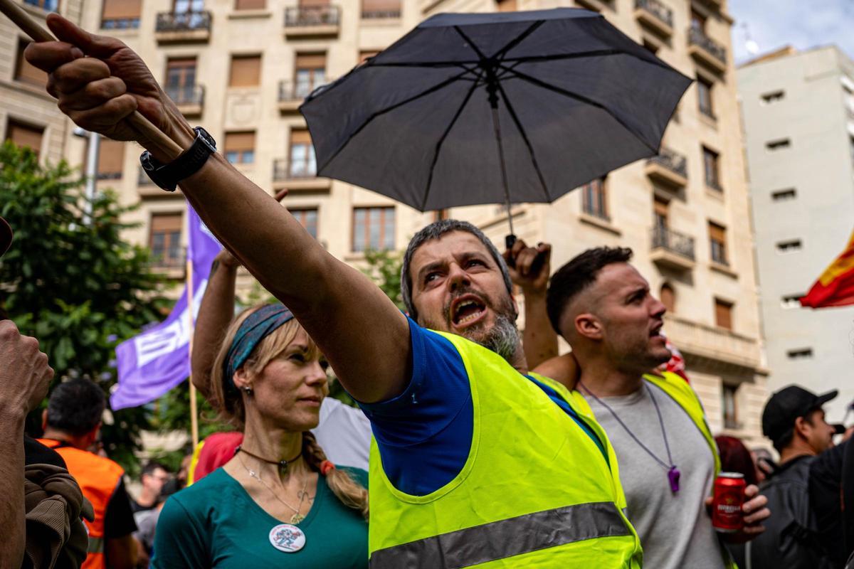 Los trabajadores del metal llevan su protesta al centro de Barcelona