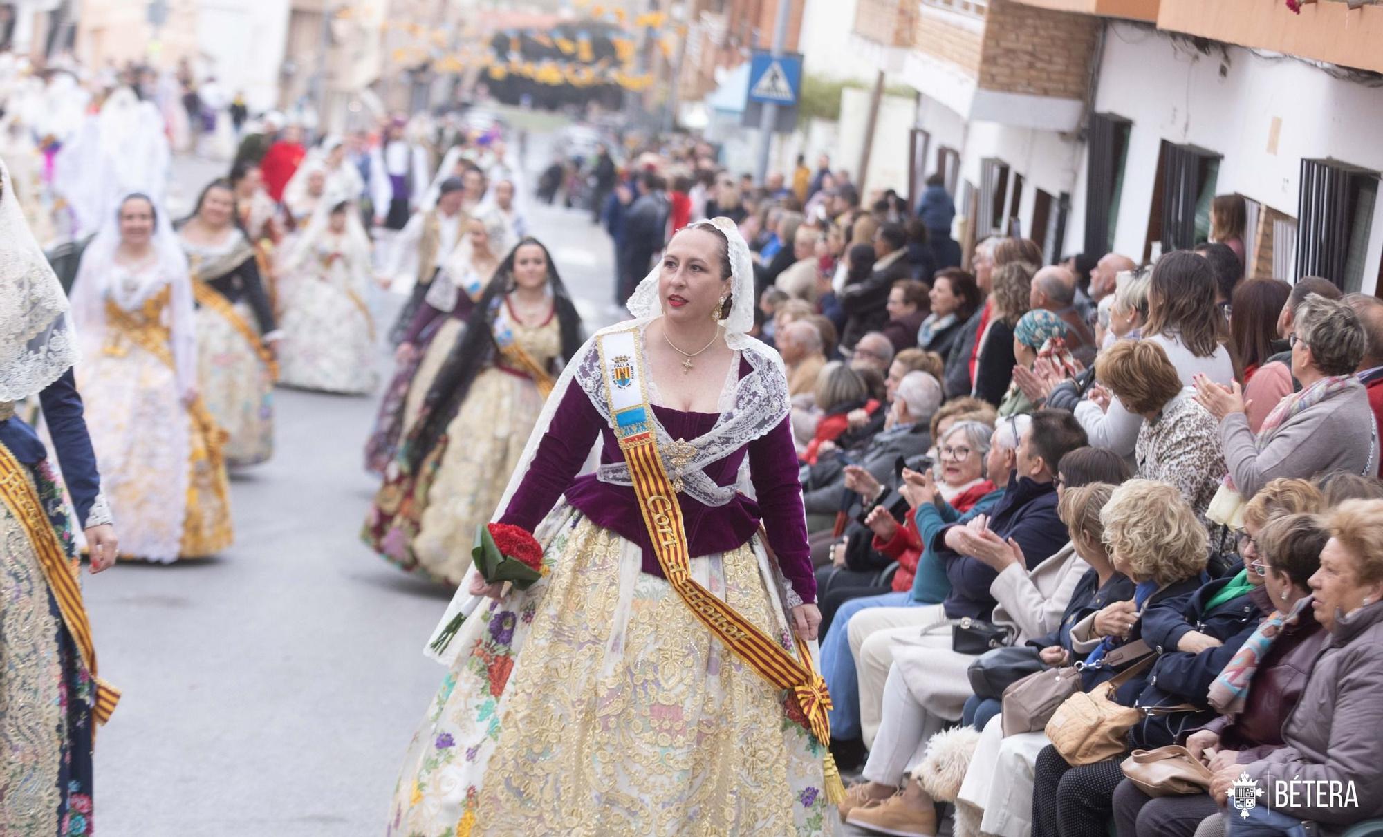 Bétera celebra la Ofrenda a la Mare de Déu de las Fallas de 2023