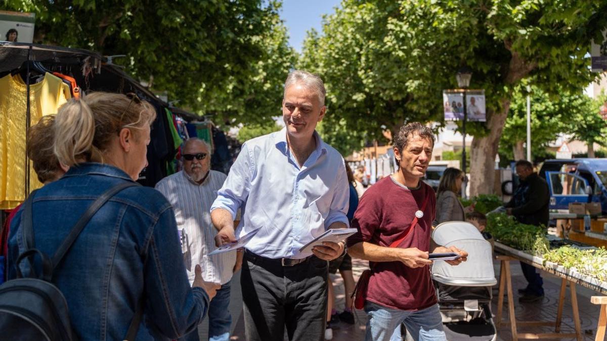 Visita de Héctor Illueca a Requena, Utiel y Buñol.