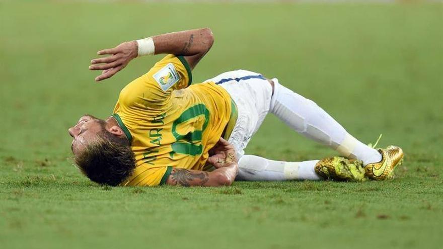 Neymar se pierde el Mundial por fractura en la columna