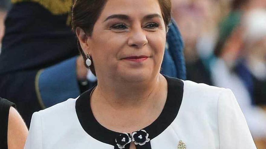 Patricia Espinosa, a la entrada del Campoamor.