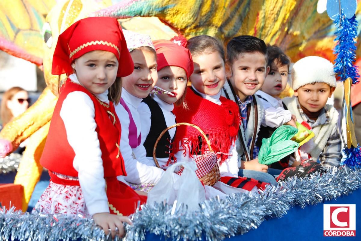 FOTOGALERÍA / Cabalgata de los Reyes Magos en Córdoba