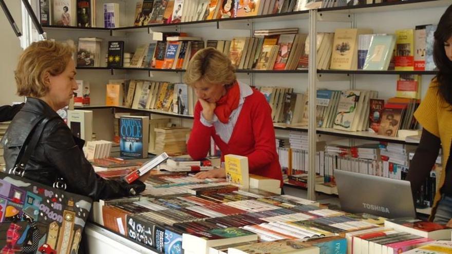 Habrá feria del libro mientras Salaya muestra prudencia ante el Womad