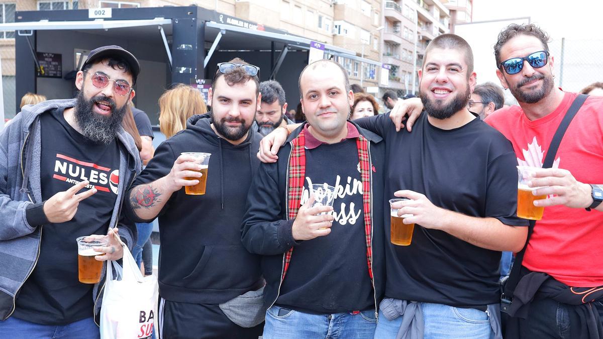 Las mejores fotos del Beer Rock Fest y de la macrocena de vecinos en las fiestas de Vila-real