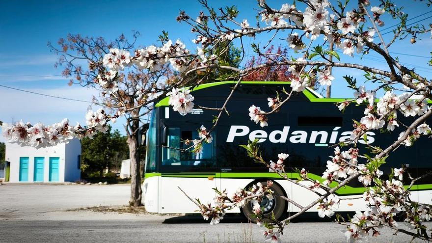 El servicio de autobús a pedanías conecta el término municipal ilicitano