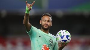 Neymar, durante un entrenamiento con Brasil