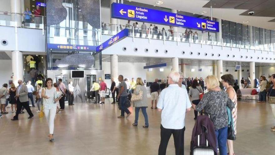 El aeropuerto de Castellón alcanza su mejor registro mensual con 18.788 pasajeros