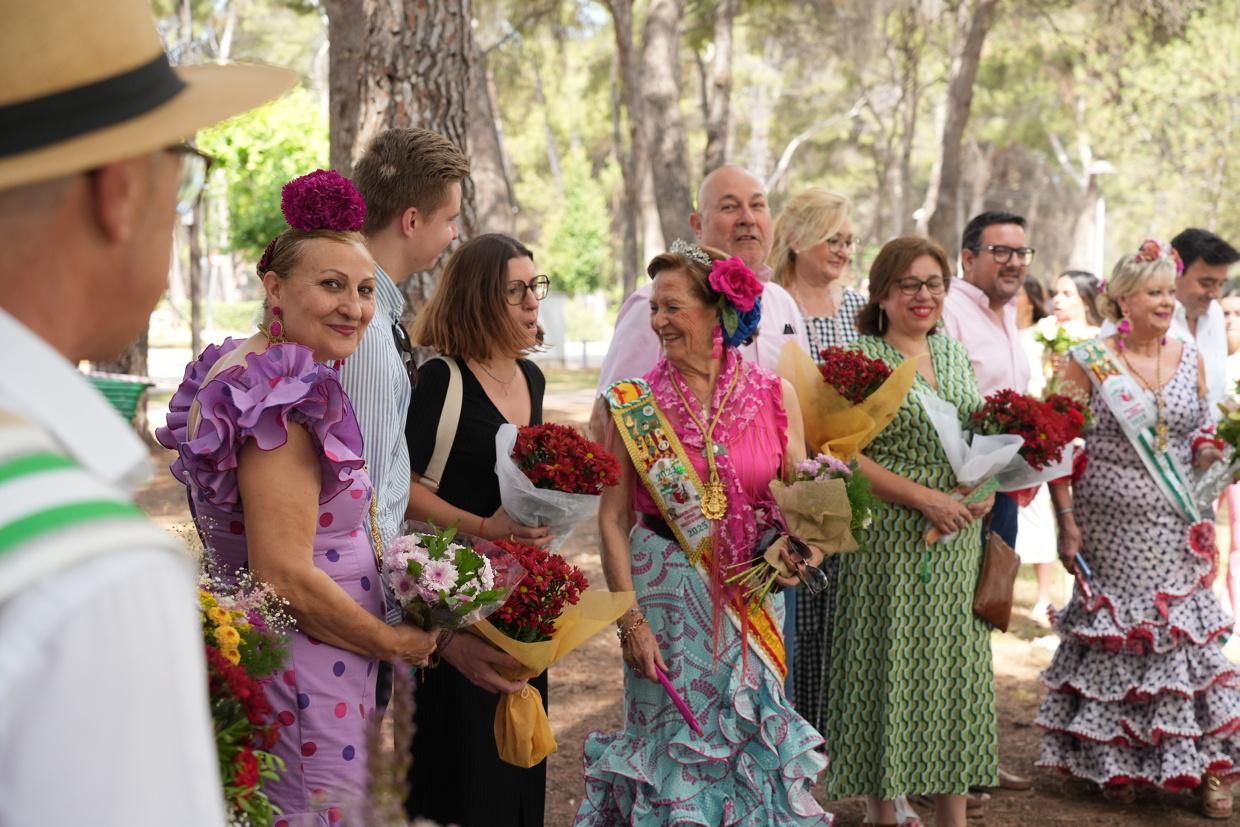 Vila-real exhibe devoción por la Virgen del Rocío en El Termet