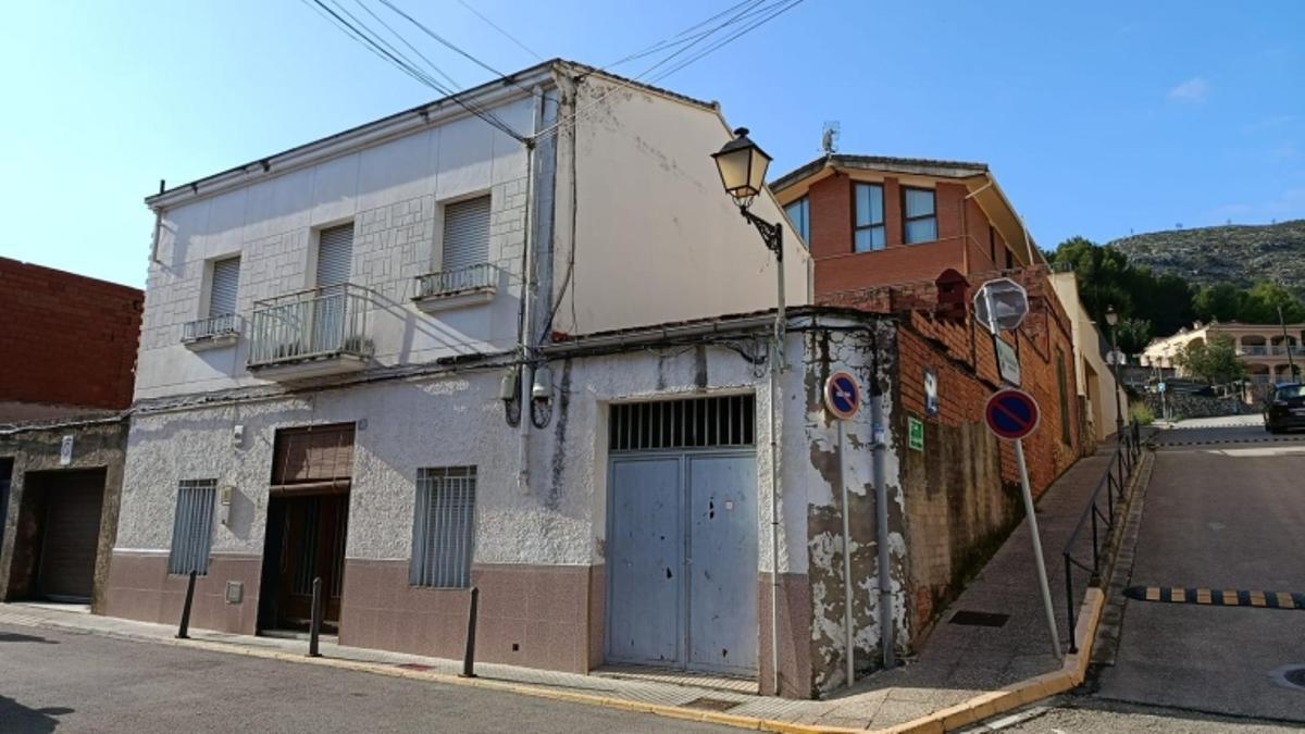 La casa en la calle Loreto donde se construirán las viviendas.