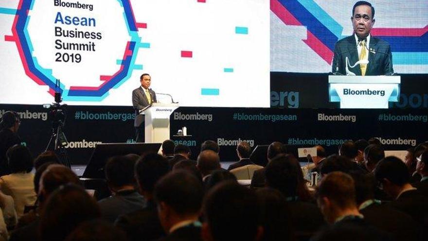 La Asean se reúne en Bangkok con el reto de constituir la mayor zona de libre comercio mundial