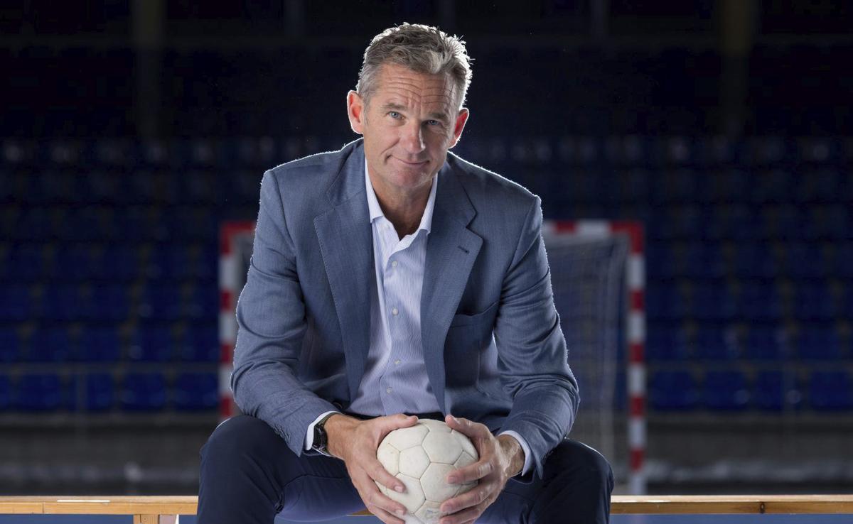 El exjugador de balonmano Iñaki Undangarin en una imagen de la presentación de sus memorias. | EUROPA PRESS