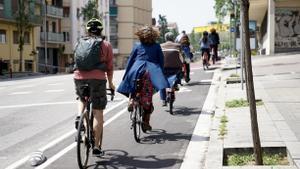 Carril bici en la ronda del Guinardó.